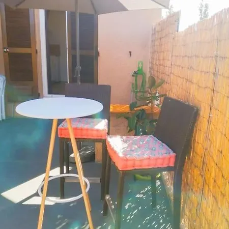 דירה Studio En Corse, Face A La Mer. Grande Terrasse. אפייטו